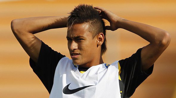 792547_sport-fotbal-brazilie-neymar-crop-crop